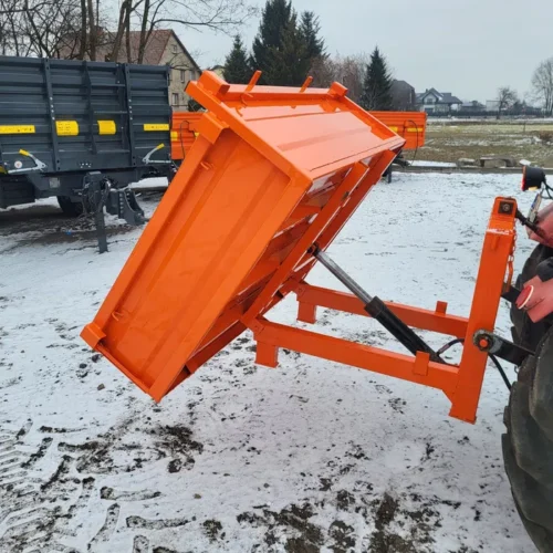 Skrzynia transportowa zawieszana na tuz kiprowana hydraulicznie balast